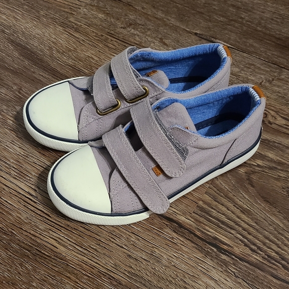 size 12 velcro shoes